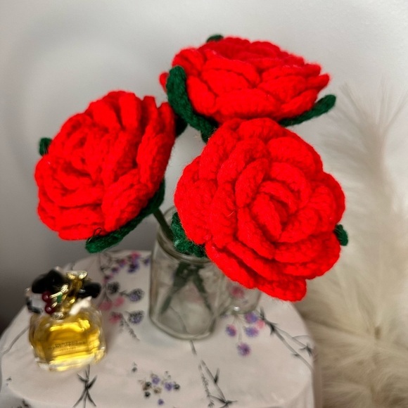 Handmade & Crotchet Roses - Picture 2 of 3